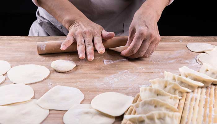 饺子皮怎么和面 和面做饺子皮的方法，看完你就明白了