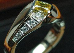 骨灰钻石照片资料 骨灰钻石是什么 骨灰钻石的价值