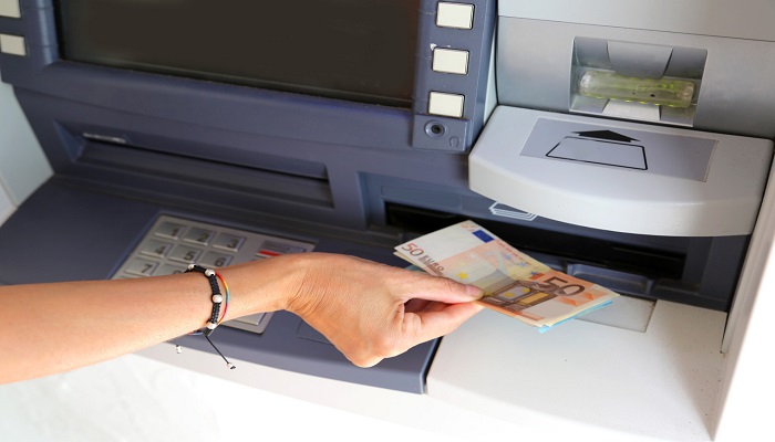 自动取款机一次能取多少钱 ATM自动取款机一次可以取多少【图】