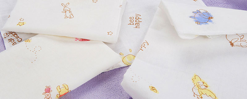 婴儿毛巾叠枕头方法