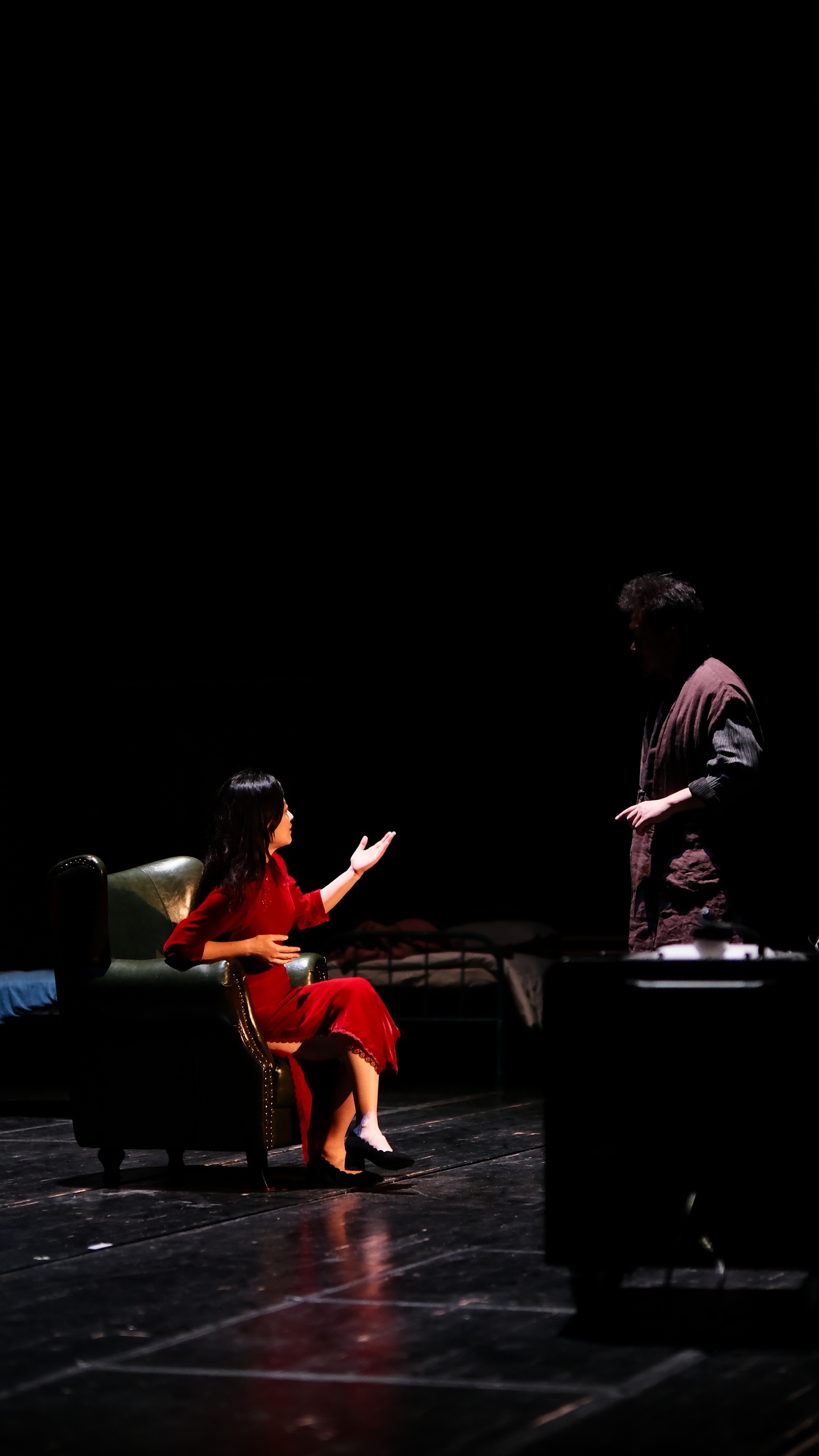 梅婷与波兰戏剧大师陆帕合作 话剧《狂人日记》哈尔滨正在首演