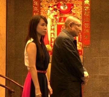 甘比受访透露女总裁生活，曝丈夫刘銮雄已不参与公司运营