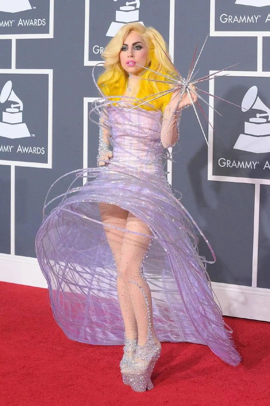 Lady Gaga新片路透图，说实话不太认得出来了