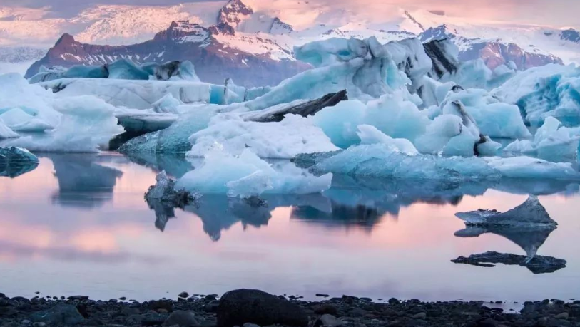 四月的冰河的歇后语是什么