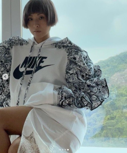 陈奕迅老婆出售Adidas联名款，网友愤怒留言：是新疆棉吗