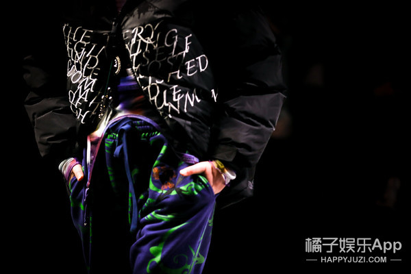 INXX 在上海时装周呈现「冲霄汉」