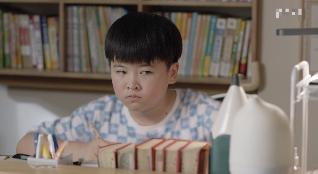 扯白||《小舍得》：中国的妈妈们该怎样面对不快乐的孩子？