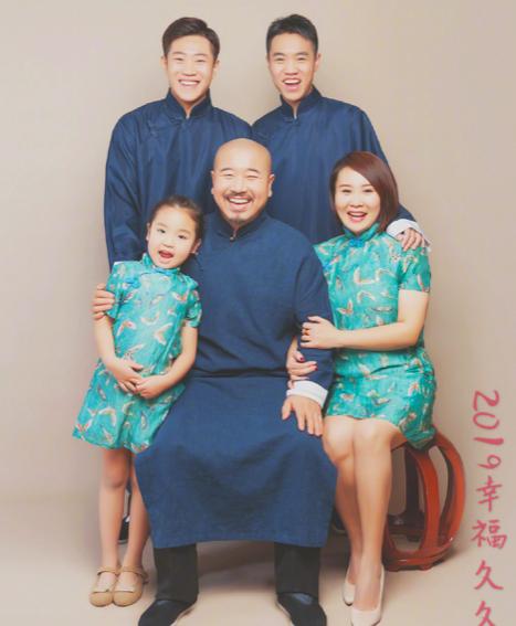 王小利儿子和女儿图片