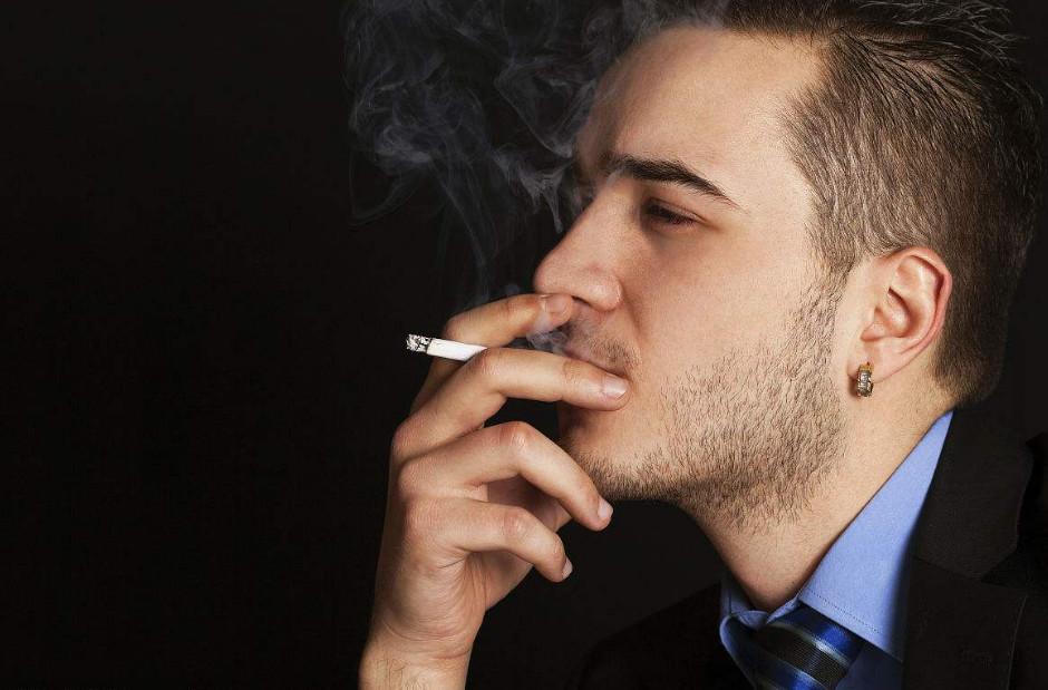 新手吸烟的正确方法是什么？