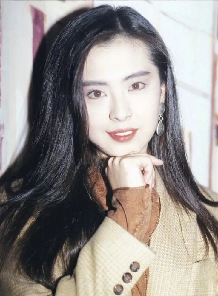 35岁的杨丽萍，竟是港风美女的“漏网之鱼”？