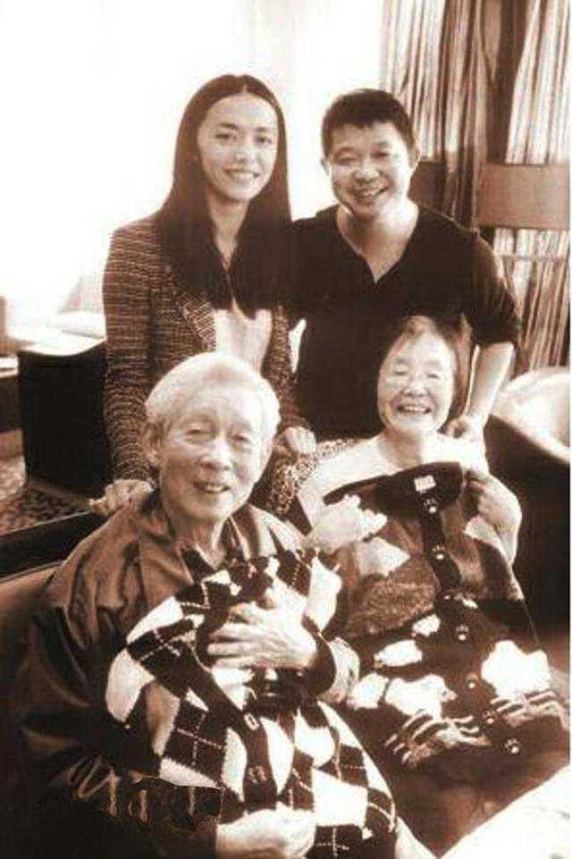 90岁婆婆去世，姚晨悼念：我们不只是婆媳，更是人生挚友