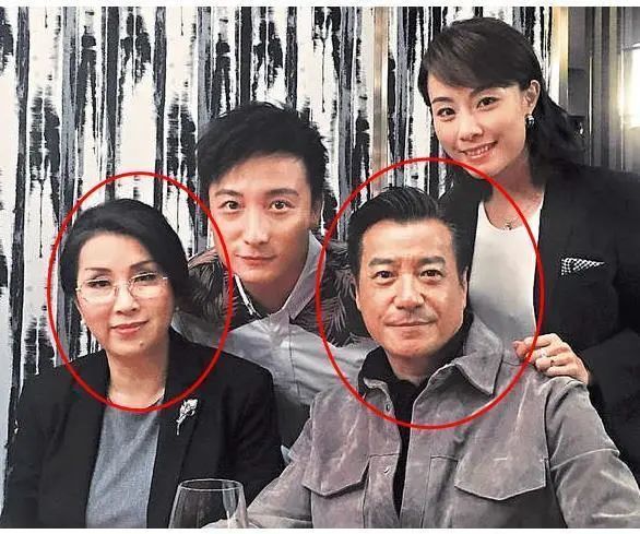 从“女娲娘娘”到“妈妈专业户”，这位TVB演员也离巢了？